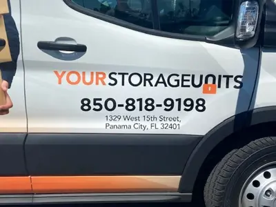 Vehicle Graphics Photo